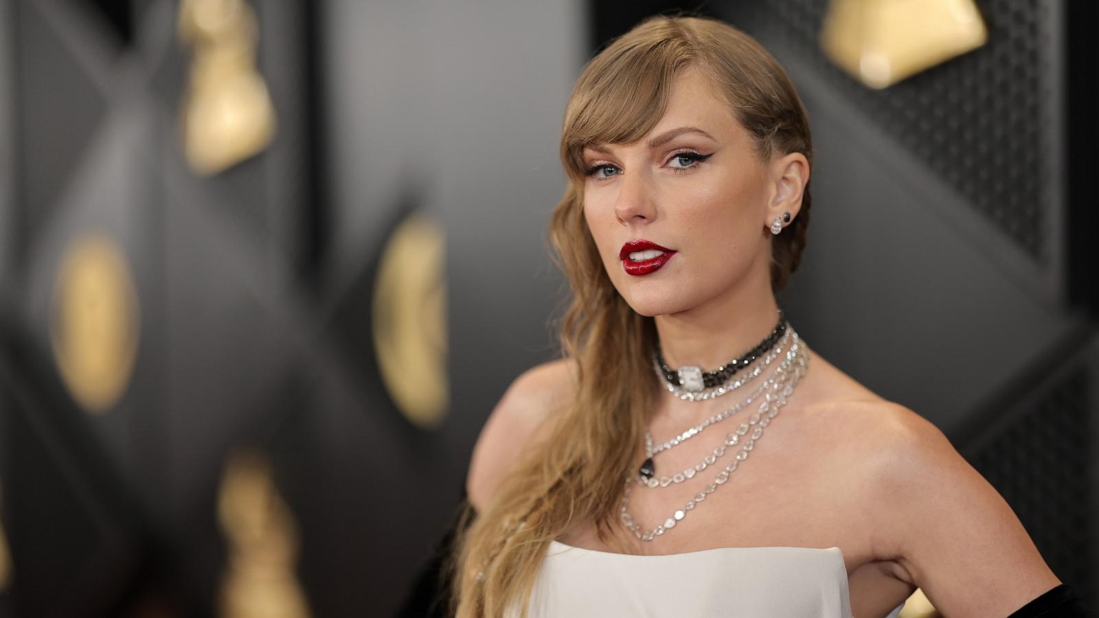 PHOTO: Taylor Swift attends the 66th GRAMMY Awards in Los Angeles, CA, Feb. 04, 2024.