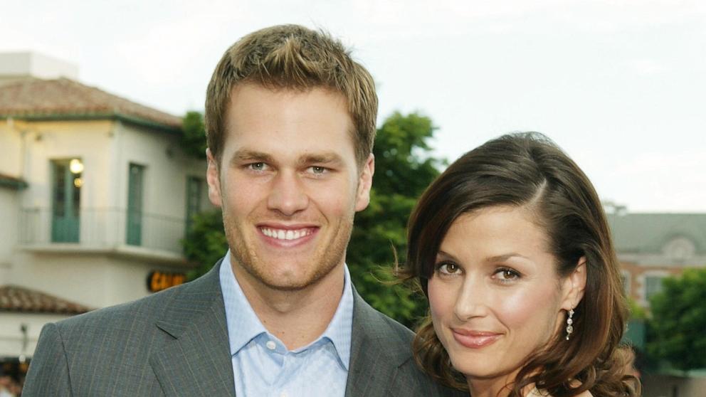 Tom Brady and Bridget Moynahan attend the premiere of 20th Century Fox's "I, Robot" on July 7, 2004 in Los Angeles, California. 
