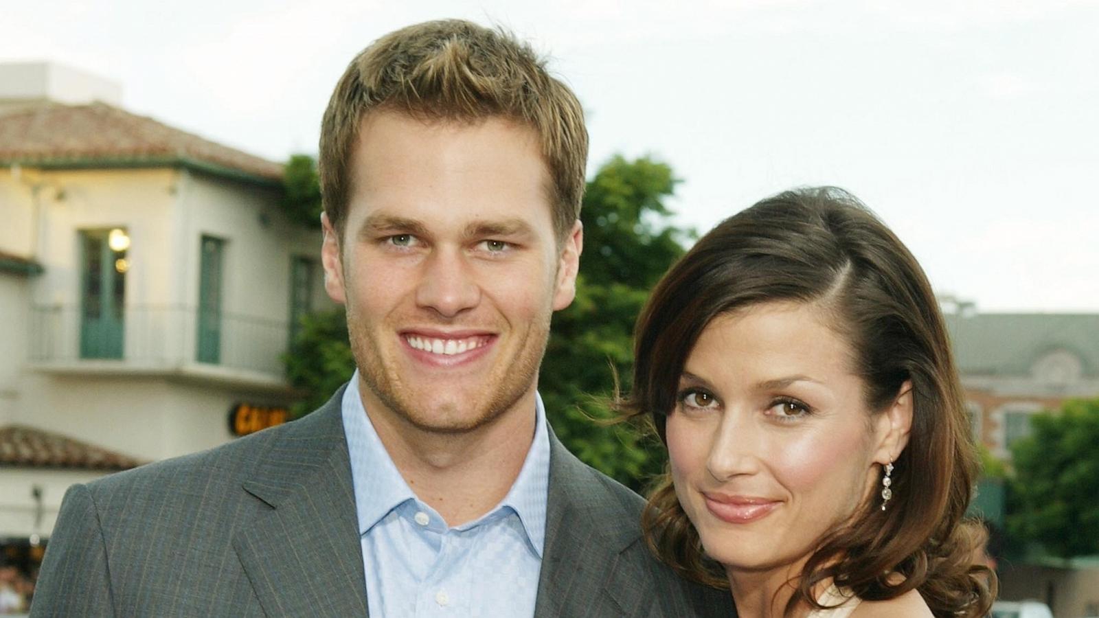 Tom Brady and Bridget Moynahan attend the premiere of 20th Century Fox's "I, Robot" on July 7, 2004 in Los Angeles, California.