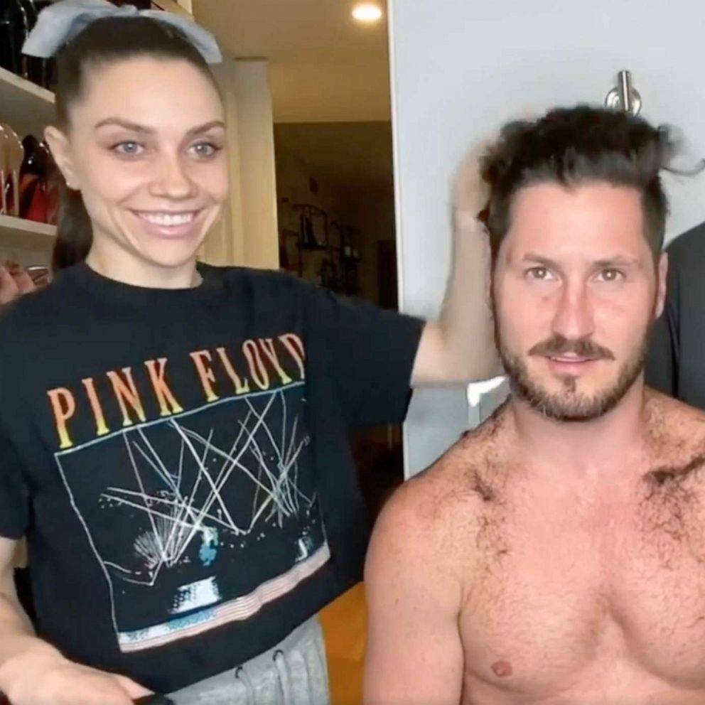 VIDEO: 'Dancing With the Stars’ Jenna Johnson gives husband Val Chmerkovskiy home haircut 