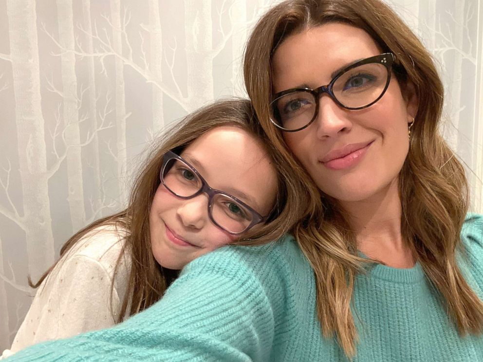 PHOTO: Tanja Babich, the morning anchor at ABC station WLS-TV in Chicago, wears eyeglasses alongside her 10-year-old daughter.