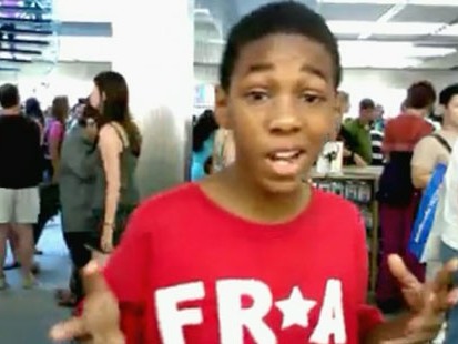 VIDEO: 13-year-old enters Apple store and becomes a lip-syncing rock star.