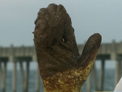 VIDEO: Florida Beaches Stained With Oil