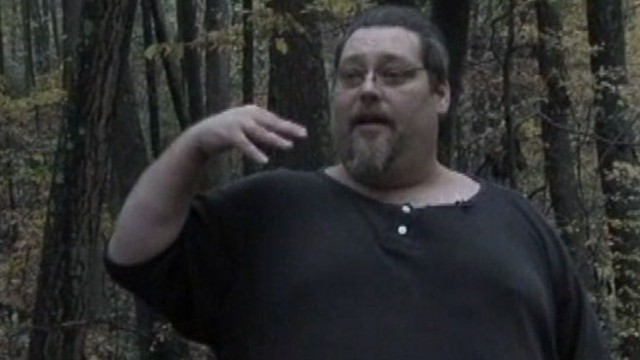 VIDEO: Linsey Davis reviews a mans closed encounter with Sasquatch.