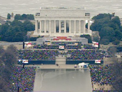 VIDEO: People gathered near the Lincoln Memorial.
