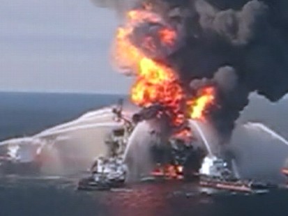 VIDEO: Deepwater Horizon rig workers say there was no alarm before the first blast.