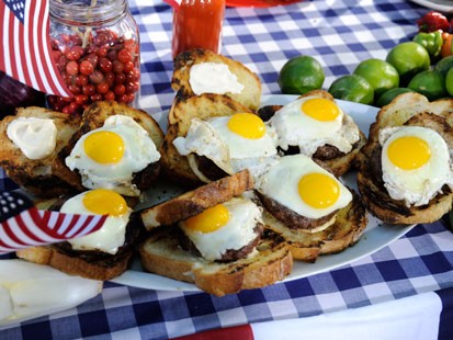 Sunny Anderson's Sunny Side Up Burger | Recipe - ABC News