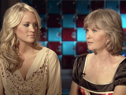 VIDEO: Carrie Underwood and Her Mom