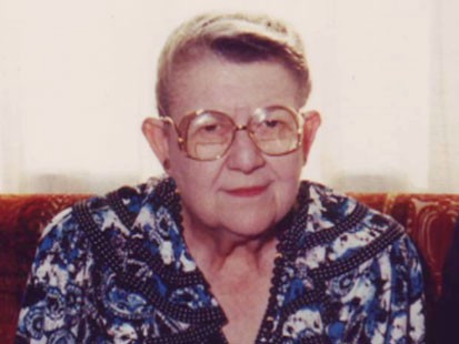 A picture of Madelyn Dunham.