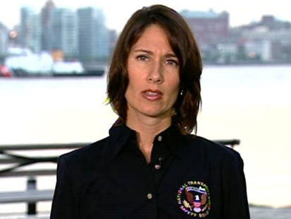 VIDEO: NTSB Chair Deborah Hersman discusses the unregulated Hudson airspace.