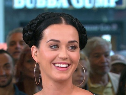 VIDEO:Perry proves shes more than just a teenage dream with chart-topping hits.