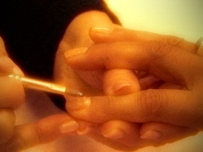 Gel Manicures Can Harm Your Nerves If They Re Not Done Properly Video Dangers Of Fake Gel Manicures