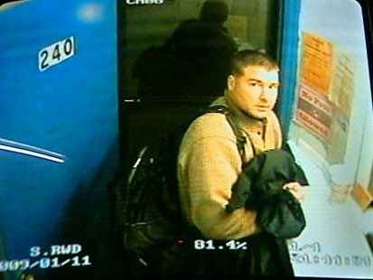 VIDEO: Marcus Schrenker caught on a motel security camera.