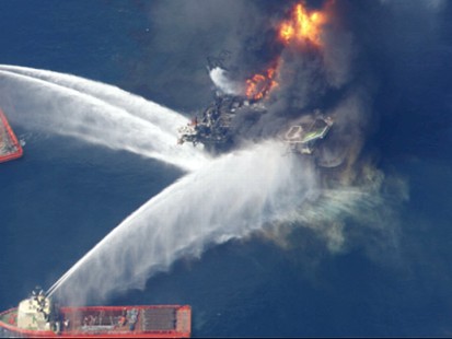 VIDEO: La. Oil Rig Survivors Back on Land; 11 Missing