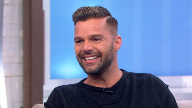 Ricky Martin Hairstyles Hair Cuts and Colors
