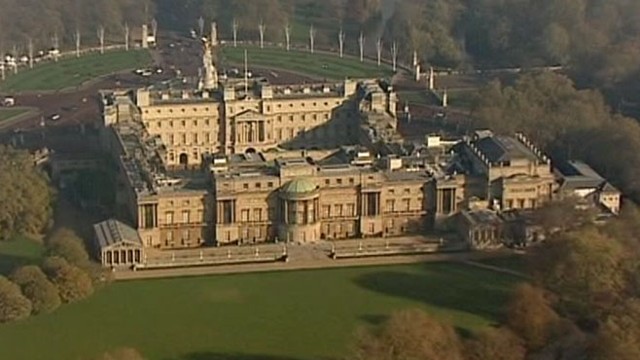 buckingham palace intruder