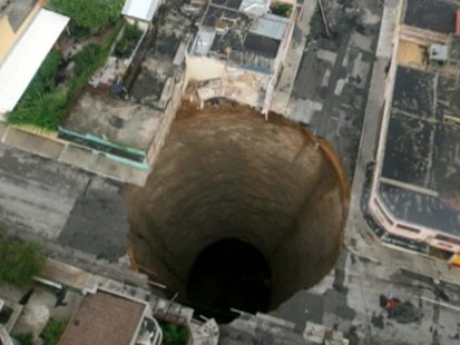 Guatemala City Sinkhole: How Did It Happen? - ABC News