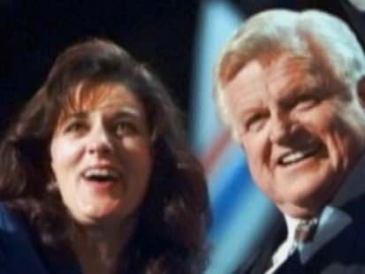 VIDEO: Ted Kennedy Dies of Brain Cancer at Age 77