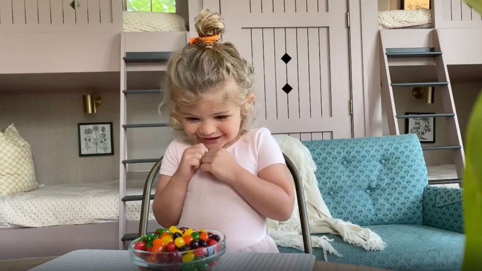 PHOTO: In this screen grab taken from a video posted to Lauren Akins Instagram account, her daughter, Ada James, is shown doing the Fruit Snack Challenge.