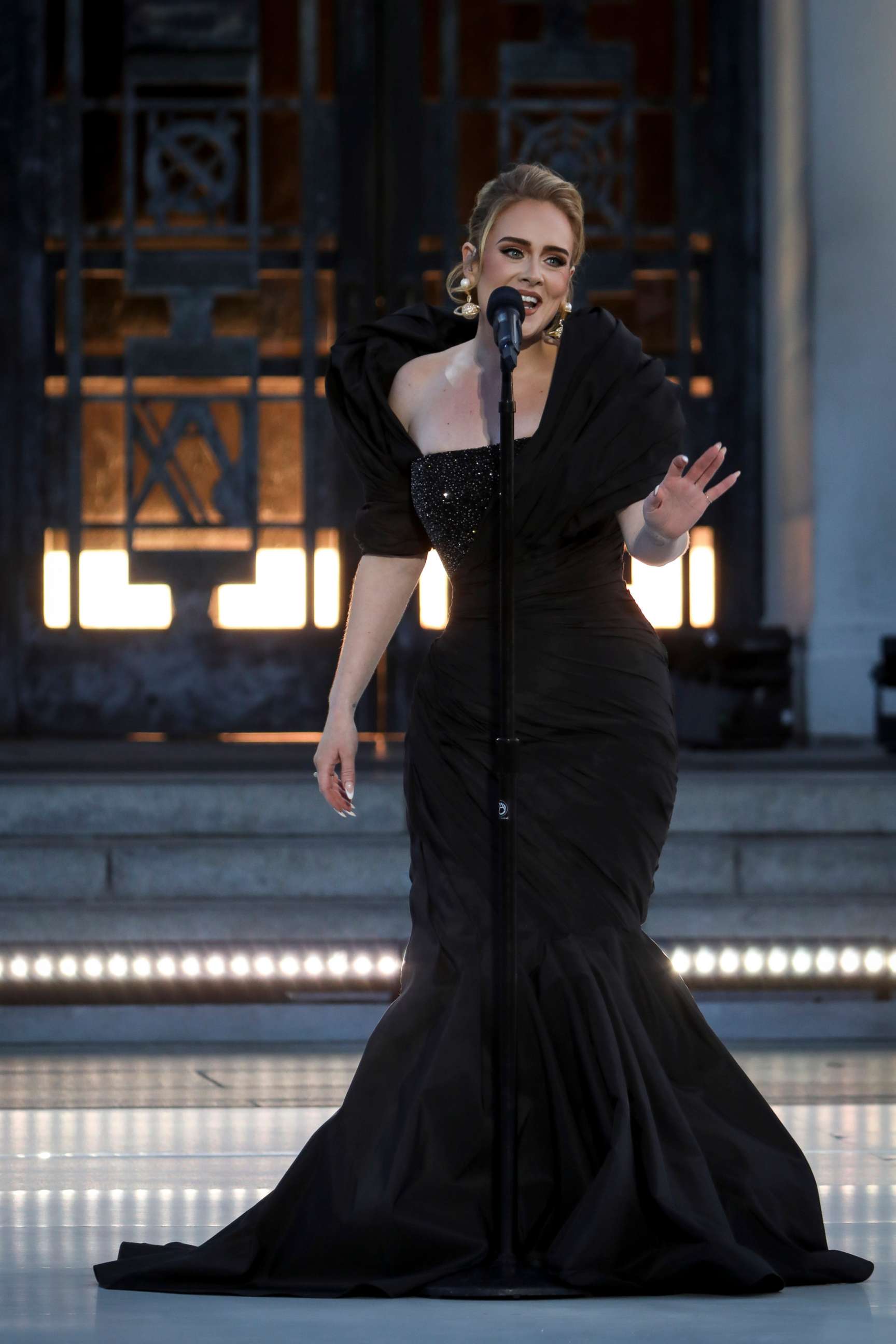 PHOTO: Adele performs a One Night Only broadcast special on CBS in Los Angeles and aired on Nov. 14, 2021.