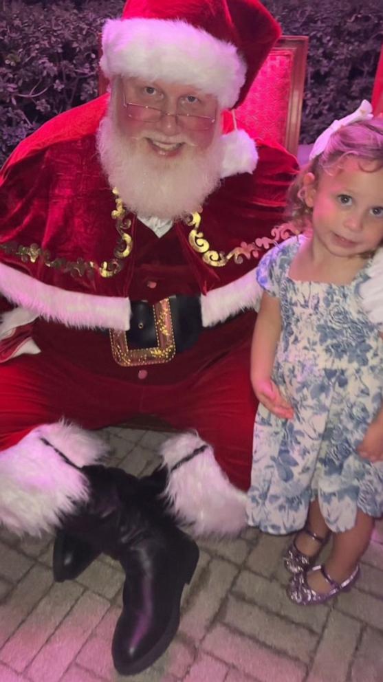 VIDEO: Santa has perfect response for 3-year-old girl who didn't want to sit on his lap