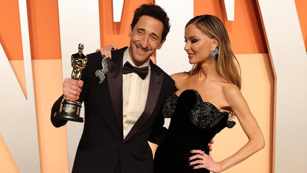 PHOTO: Adrien Brody and Georgina Chapman attends the Vanity Fair Oscar Party, Mar. 2, 2025, in Beverly Hills, Calif.