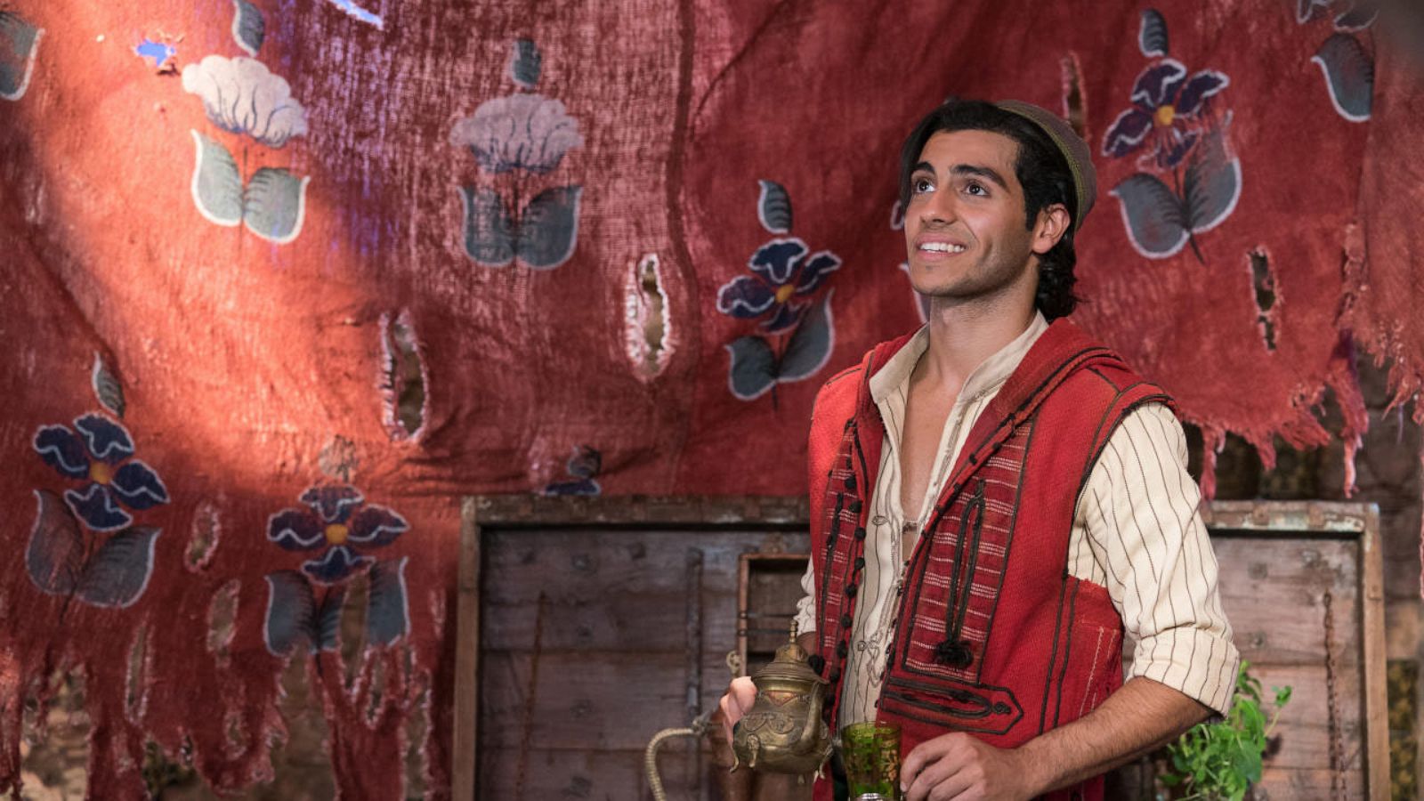 PHOTO: Mena Massoud in a scene from "Aladdin."