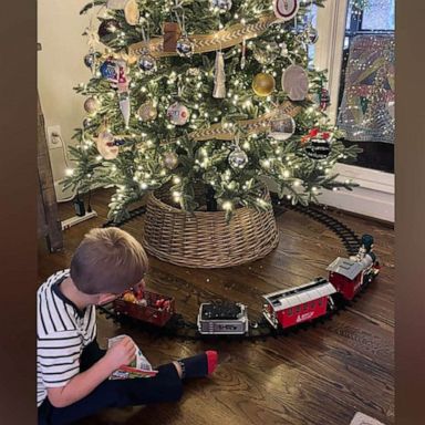 PHOTO: Alana Smith, the writer behind the "Holy Moly Motherhood" social media account, tries to make Christmas special for her two young sons every year.