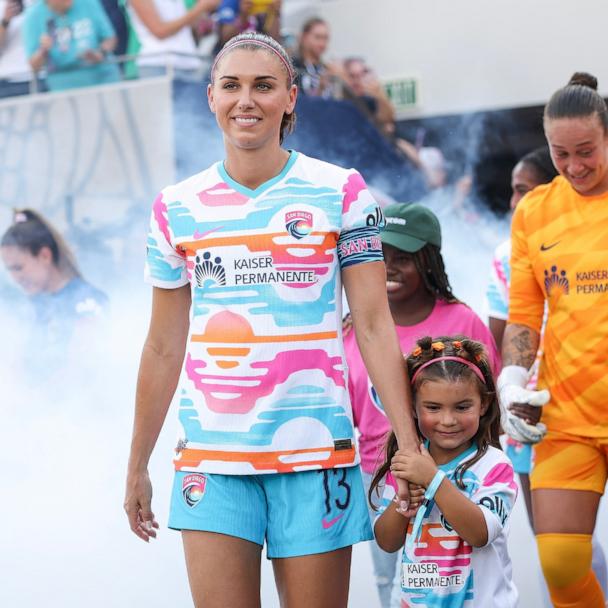 Alex Morgan announces pregnancy retirement from soccer