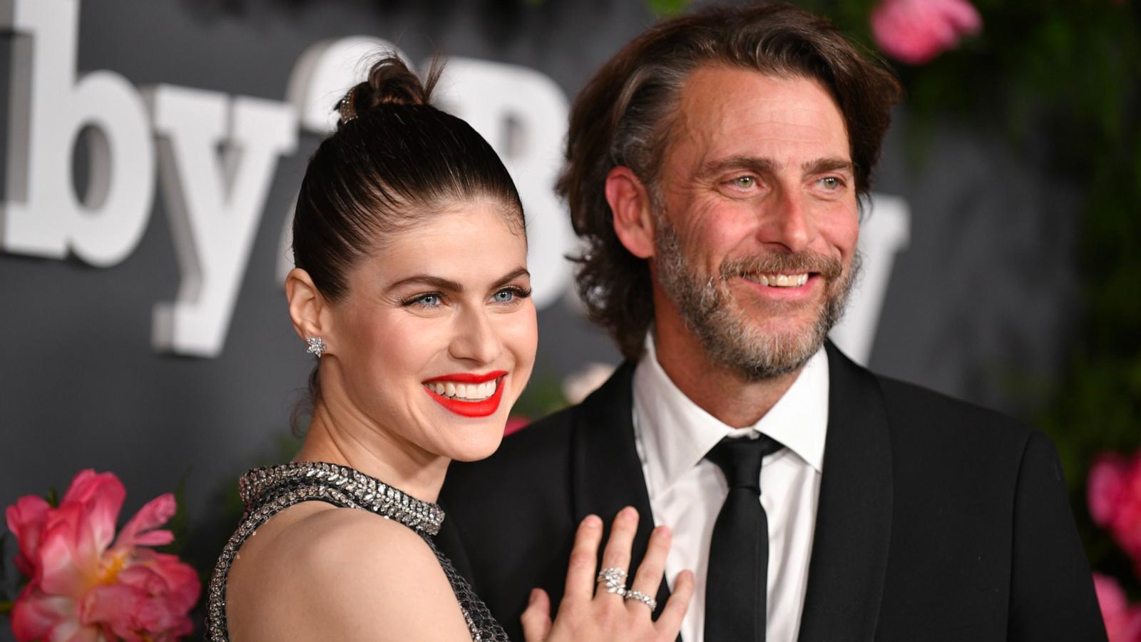 PHOTO: Alexandra Daddario and Andrew Form attend the 2022 Baby2Baby Gala presented by Paul Mitchell at Pacific Design Center on Nov. 12, 2022 in West Hollywood, Calif.