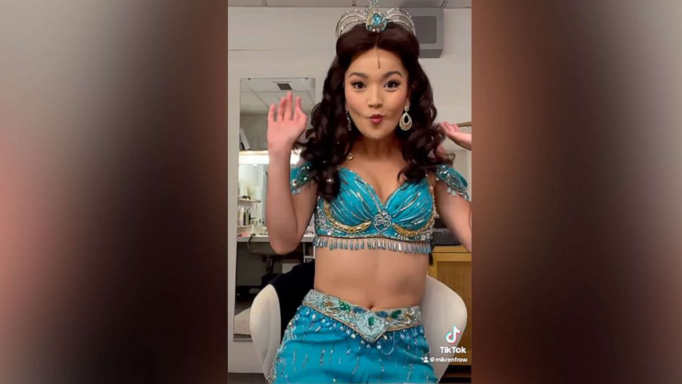 VIDEO: Flight attendant helps ‘Aladdin’ actress make Broadway performance