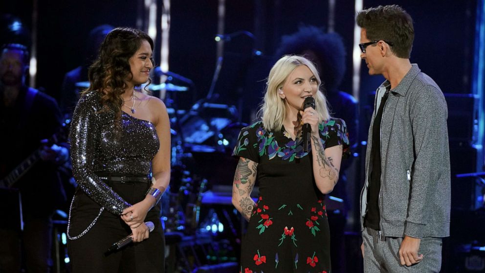 VIDEO:  'American Idol' all-star duets, part 2