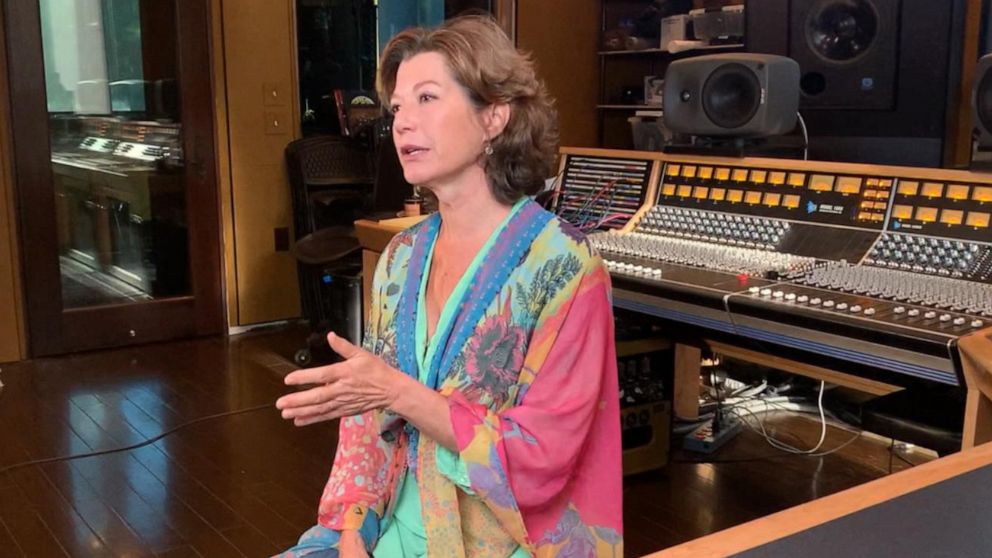 PHOTO: Amy Grant speaks out about open heart surgery in an interview that aired Aug. 13, 2020, on "Good Morning America."