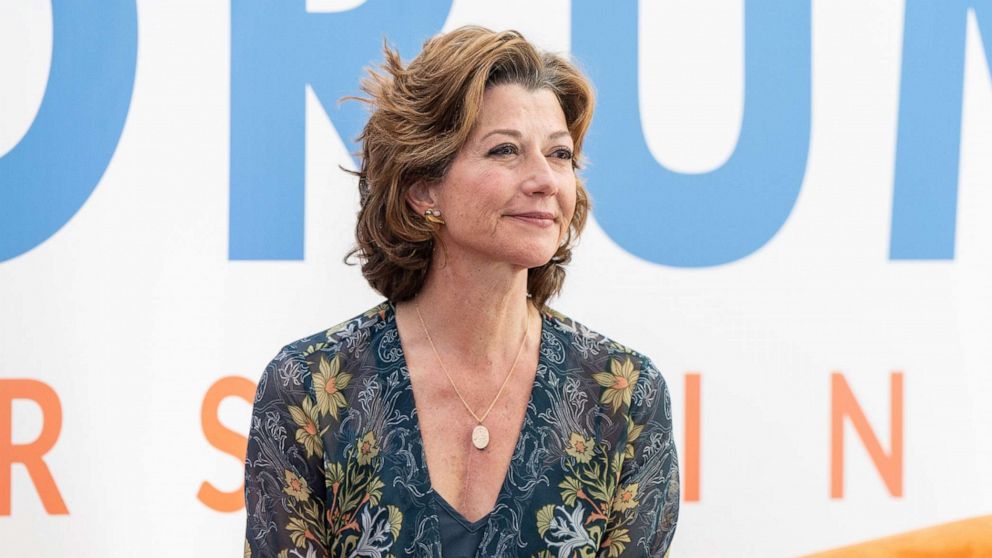 VIDEO: Amy Grant gives update on her health after undergoing open-heart surgery