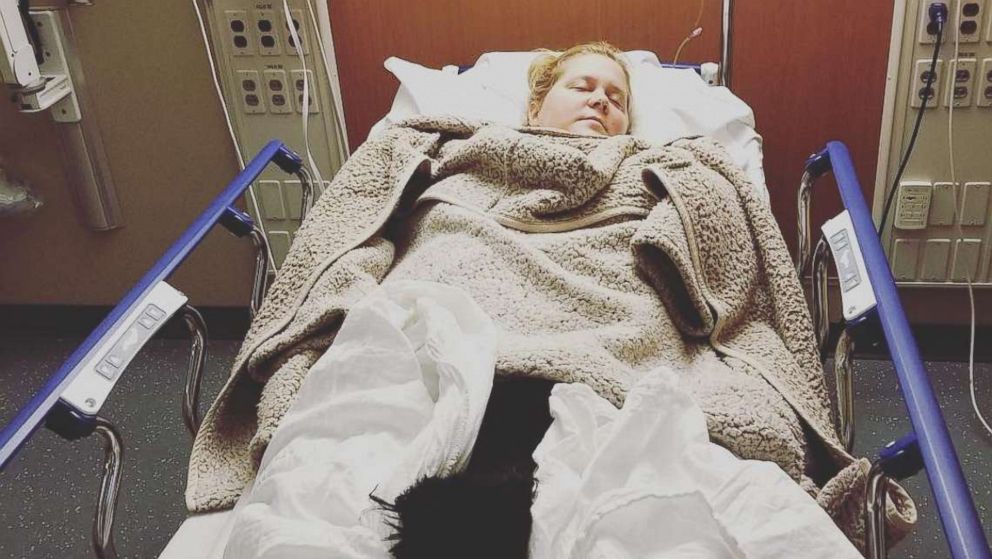 VIDEO: Amy Schumer hospitalized with hyperemesis during second trimester of pregnancy
