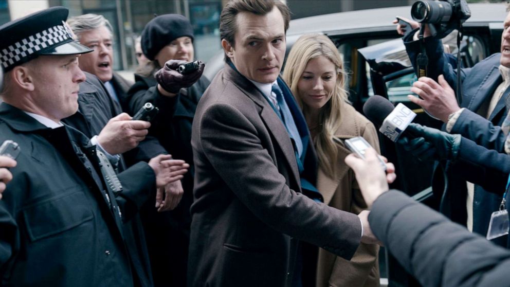 PHOTO: Sienna Miller and Rupert Friend appear in Anatomy of a Scandal.