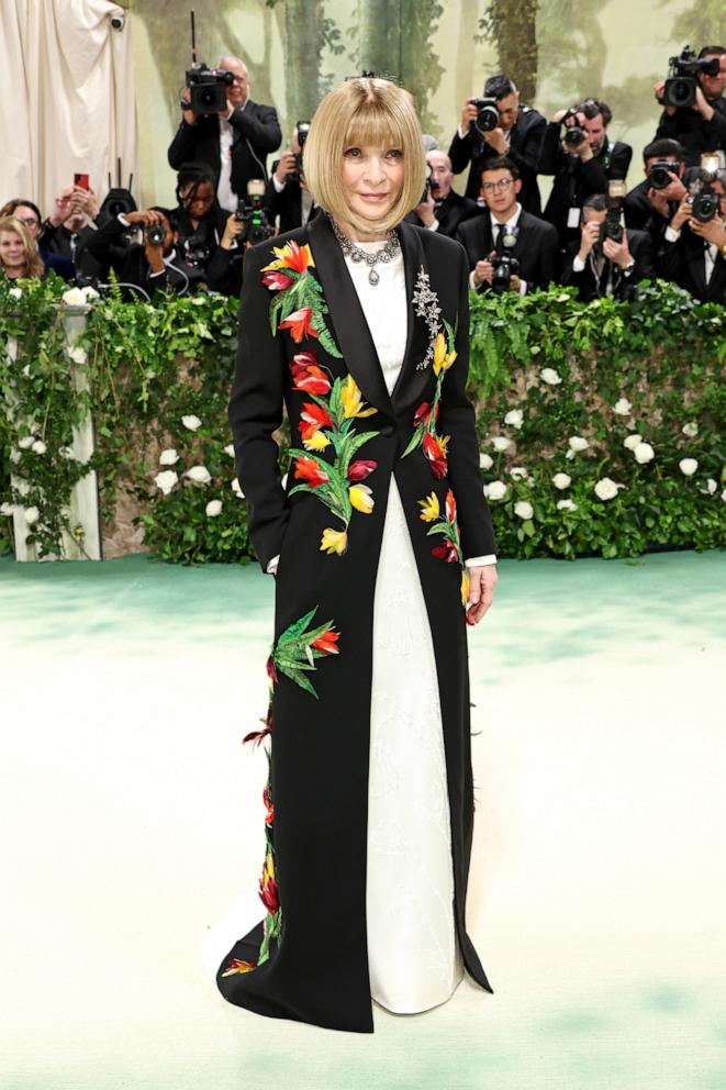 PHOTO: Anna Wintour, Vogue Editor-in-Chief, attends The 2024 Met Gala Celebrating "Sleeping Beauties: Reawakening Fashion" at The Metropolitan Museum of Art on May 06, 2024 in New York City.