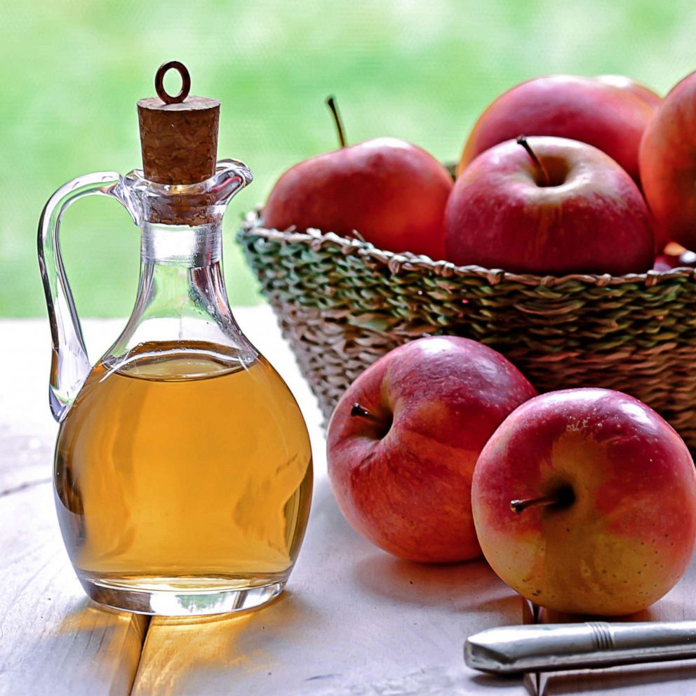 VIDEO: How to make apple cider vinegar at home