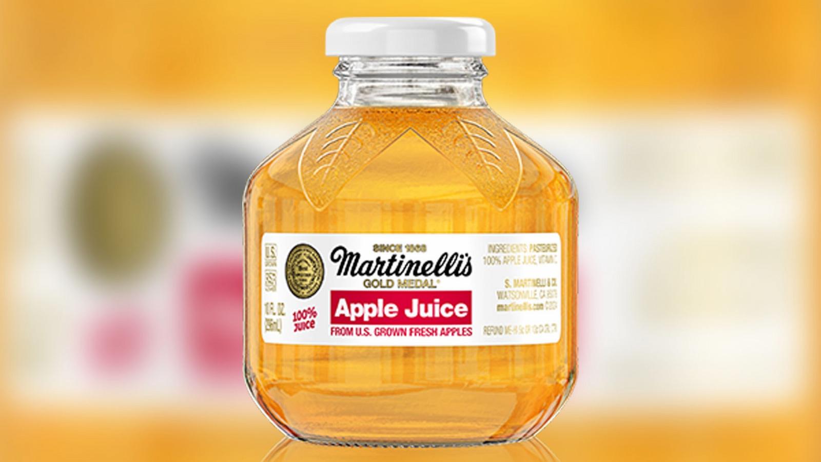 PHOTO: Martinelli’s is voluntarily recalling 10-ounce apple juice glass bottles because they may be potentially contaminated with patulin, a toxic substance that is produced by molds that can grow on apples.