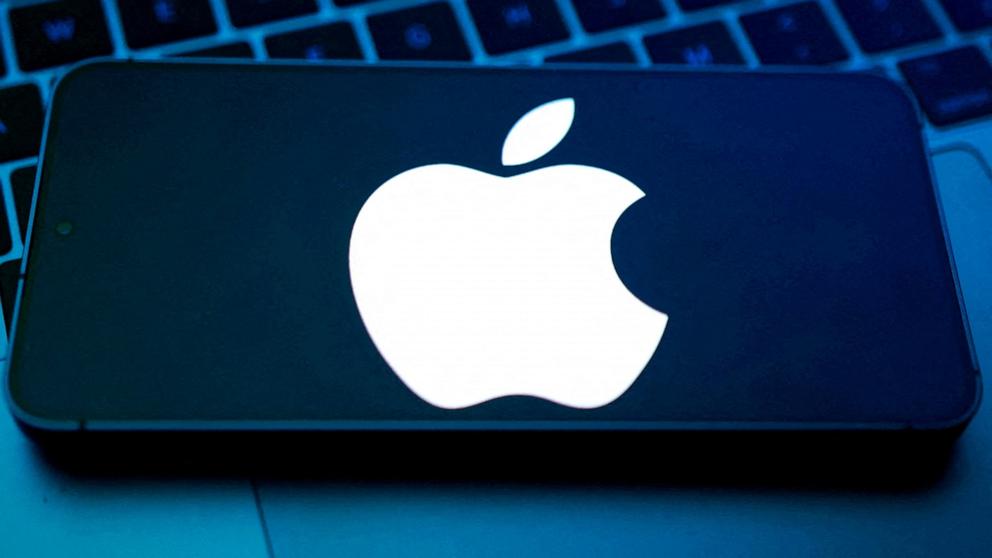PHOTO: An Apple logo appears in this illustration taken August 25, 2025.