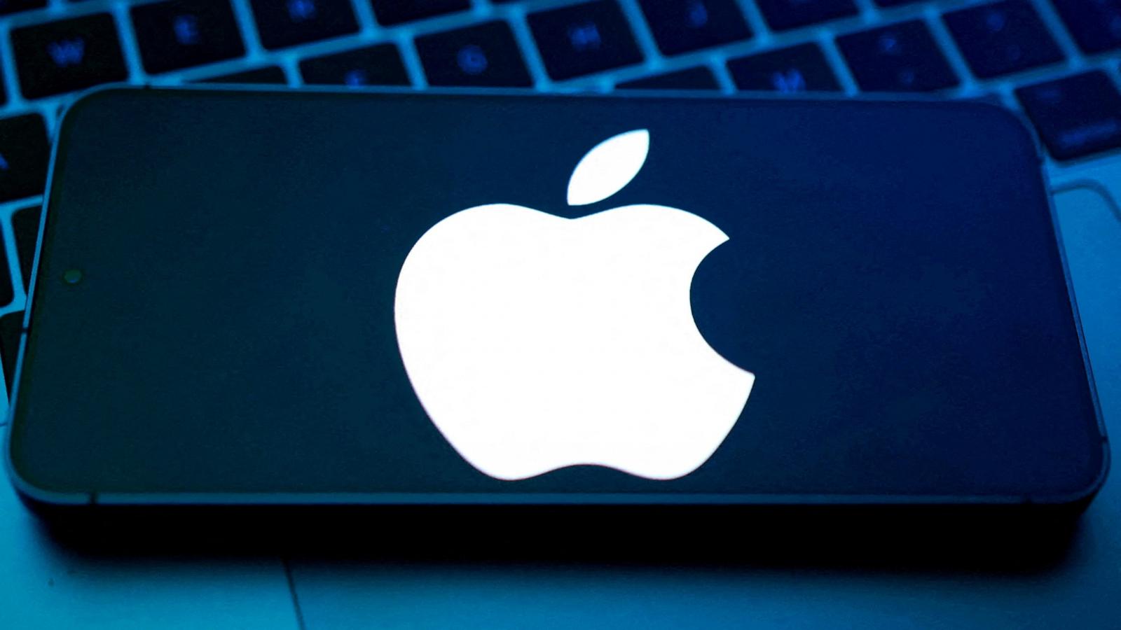 PHOTO: An Apple logo appears in this illustration taken August 25, 2025.