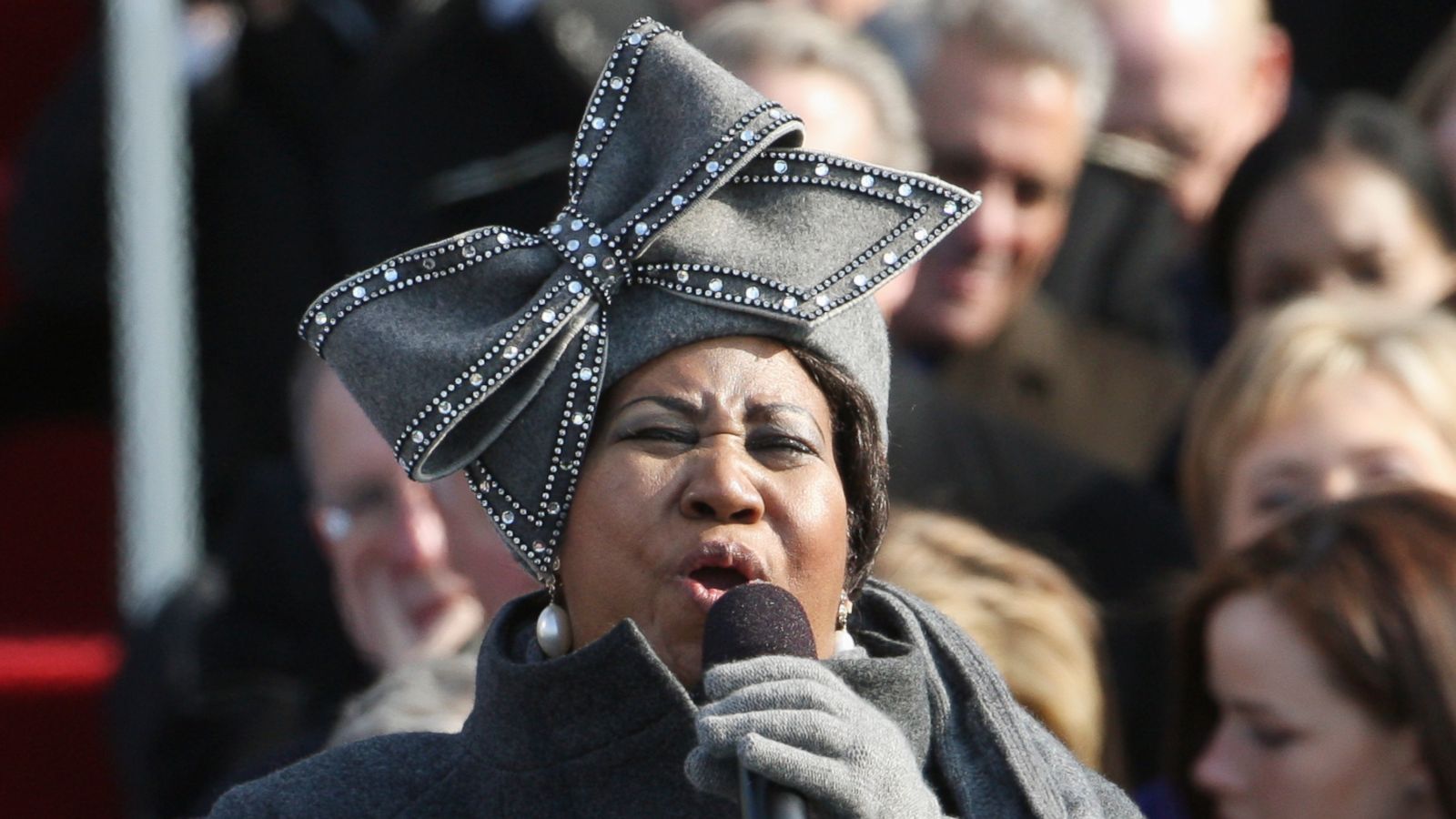 PHOTO: Aretha Franklin performs at the inauguration for President Barack Obama at the Capitol, Jan. 20, 2009.