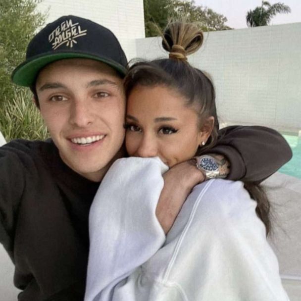 Ariana Grande Rings In 27 With A Selfie Featuring New Beau Dalton Gomez Abc News