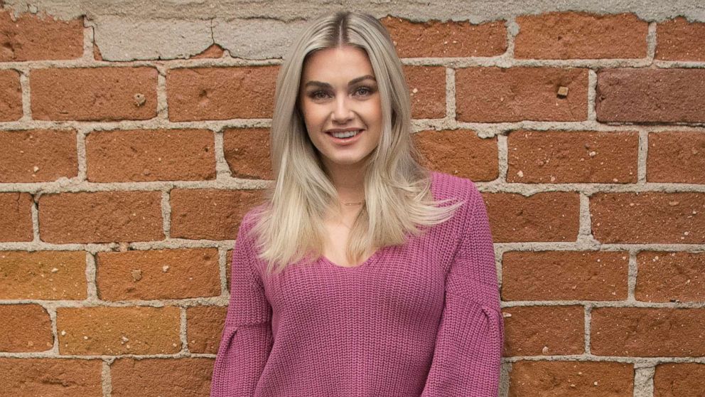 'Dancing With the Stars' pro Lindsay Arnold announces she's pregnant