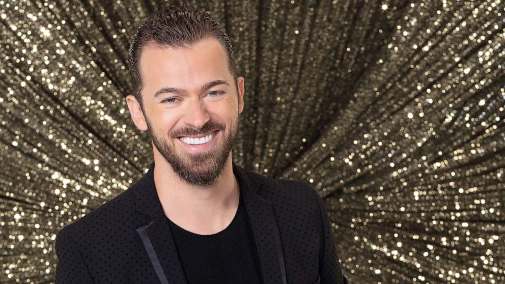 VIDEO: Artem Chigvintsev makes his return to 'Dancing With the Stars'