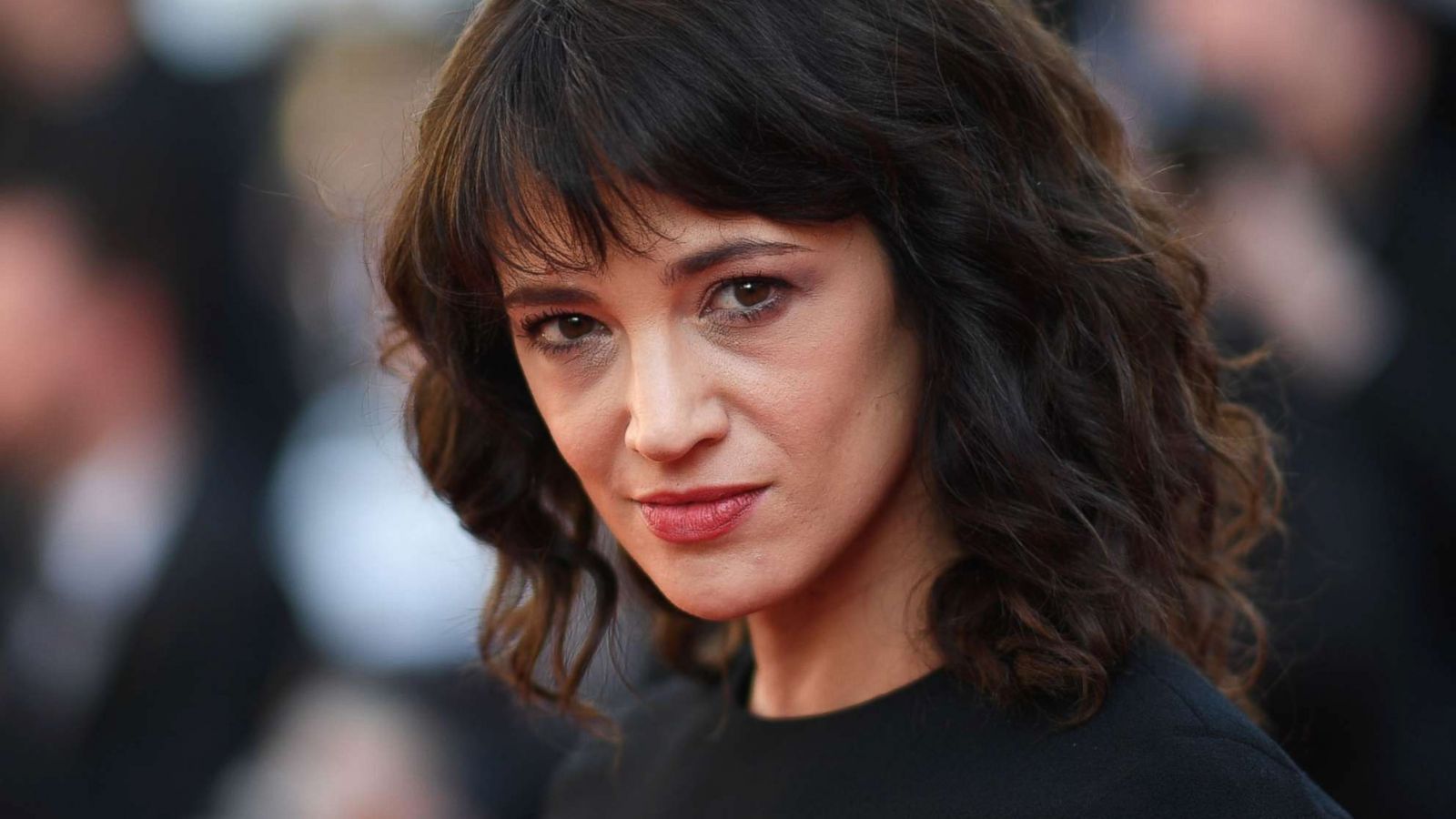 PHOTO: Asia Argento arrives for the closing ceremony and the screening of the film "The Man Who Killed Don Quixote" at the 71st edition of the Cannes Film Festival in Cannes, southern France, May 19, 2018.