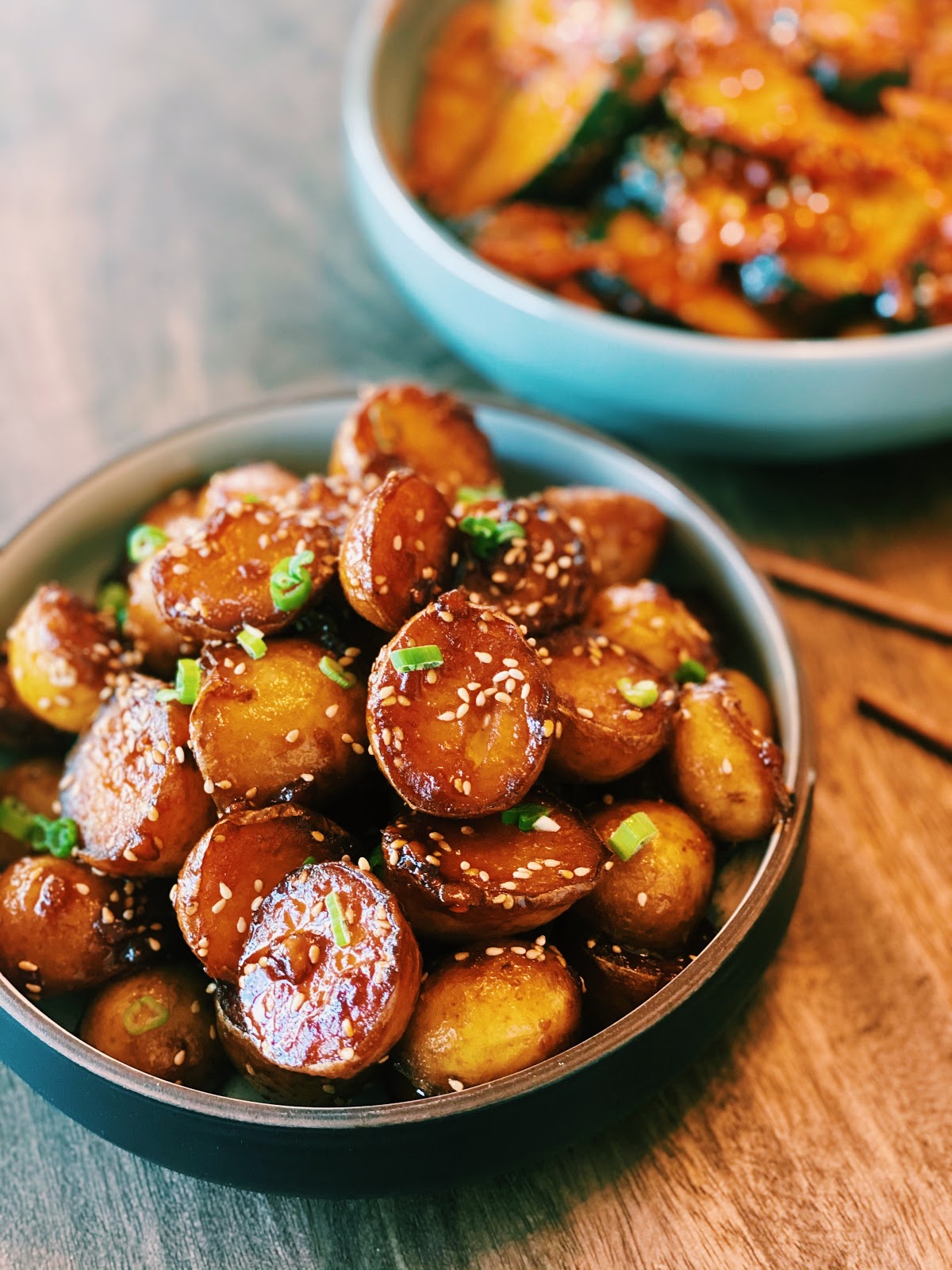 PHOTO: Tiffy Cooks' five-ingredient Asian honey garlic potatoes.