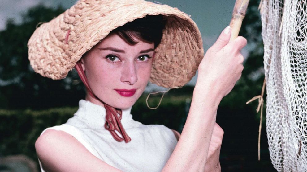 What Audrey Hepburn Would Wear in the Summer - M Loves M