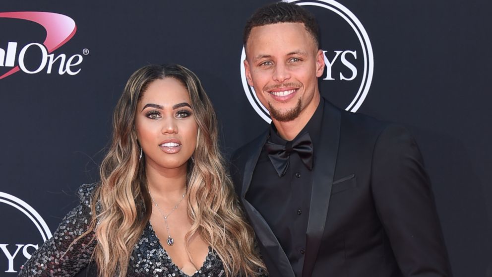 PHOTO: NBA basketball player Stephen Curry of the Golden State Warriors, right, and Ayesha Curry arrive at the ESPYS at the Microsoft Theater, July 12, 2017, in Los Angeles.