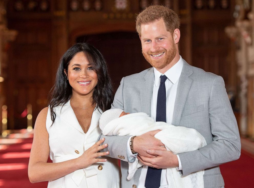 PHOTO: Prince Harry and his wife Meghan, Duchess of Sussex, pose for a photo with their newborn baby son in St George's Hall at Windsor Castle in Windsor, England, May 8, 2019.